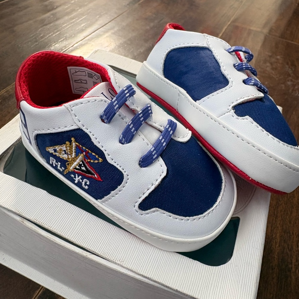 NIB Ralph Lauren infant Blue and White shoes